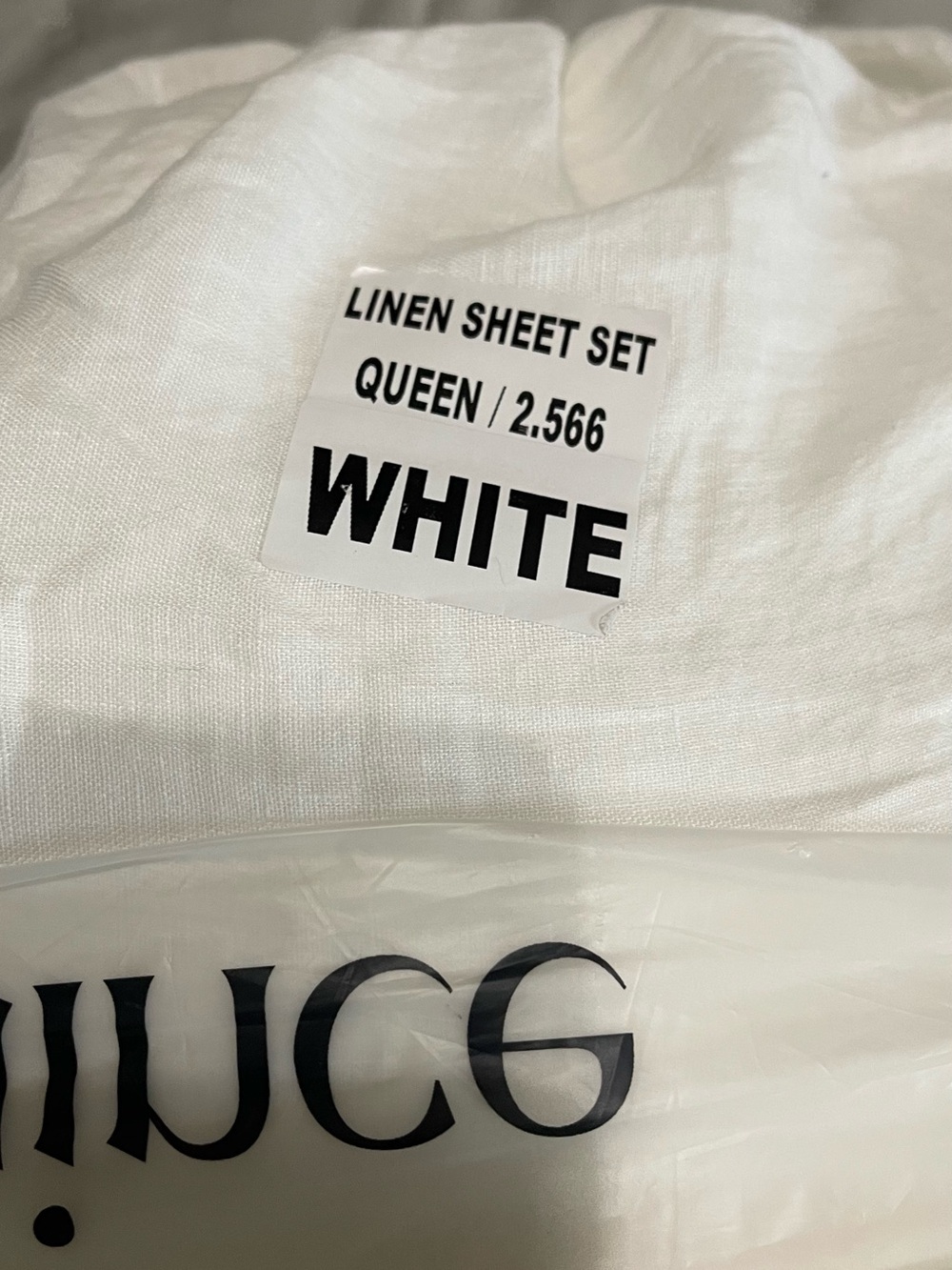 NEW Quince European Linen 4 Piece Sheet Set, Queen (White) - Picture 4 of 8